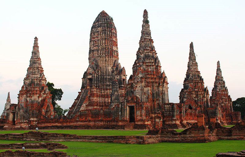 در مسافرت به تايلند می توانید با تاریخ تایلند آشنا شوید.
