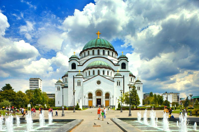 کلیسای سنت ساوا از جاهایی است که در سفر به صربستان و مونته نگرو باید دید.