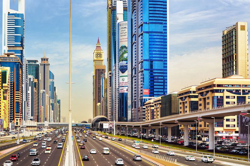 جاده شیخ زاید هنگام سفر به دبی در ماه رمضان