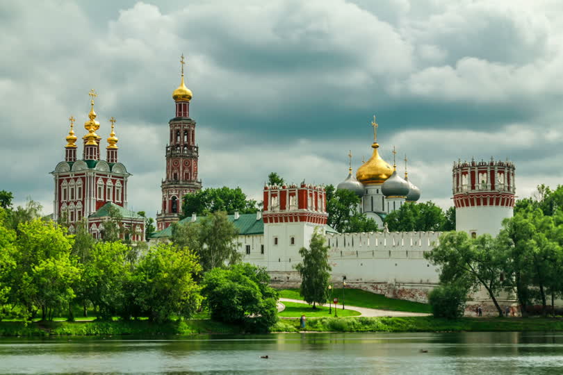 هنگام مسافرت به مسکو حتما از صومعه‌ی نووودویچی بازدید نمایید.